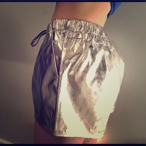 Holographic Shorts